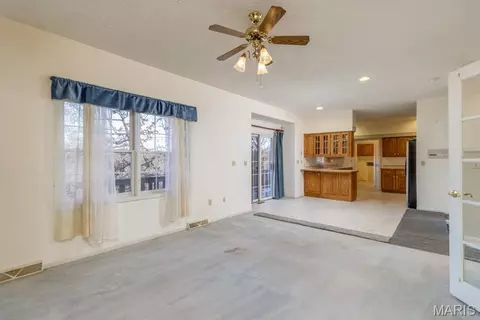 Living - Undisclosed, Saint Robert, MO 65584 photo 3 of 6