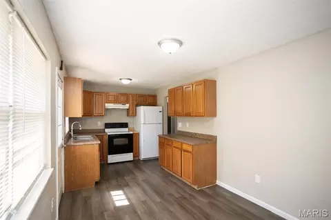 Kitchen - 111 Barnett, Dixon, MO 65459 photo 1 of 3