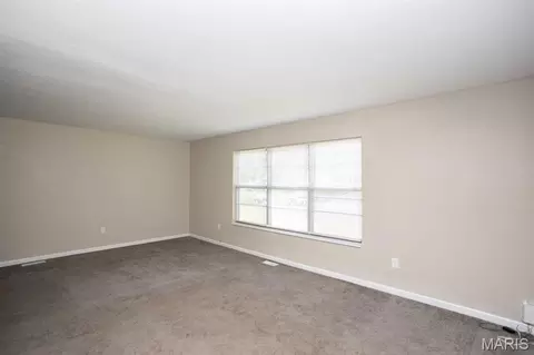 Living - 111 Barnett, Dixon, MO 65459 photo 1 of 4