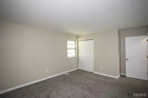 Bedroom - 111 Barnett, Dixon, MO 65459 photo 5 of 10
