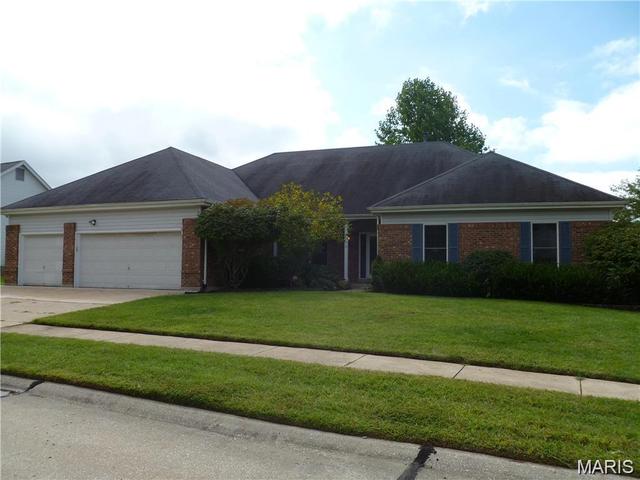 3930 Affirmed Dr, Florissant, MO 63034