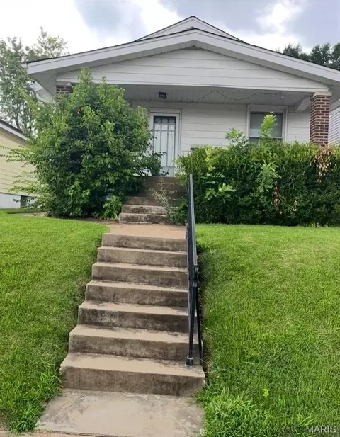 5418 Elizabeth Ave, Saint Louis, MO 63110