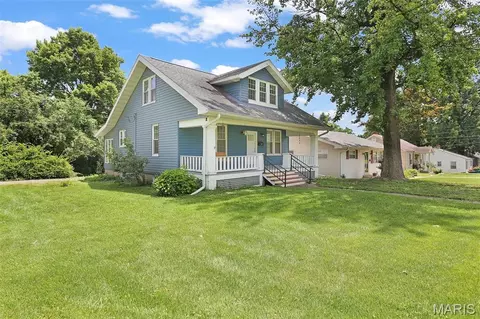 500 Greenwood Pl, Collinsville, IL 62234
