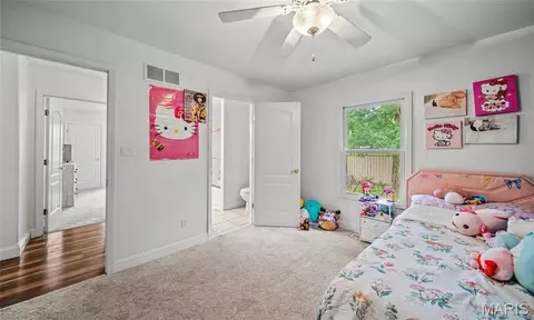 Bedroom - 3891 E Lindberg Rd, Cuba, MO 65453 photo 6 of 8
