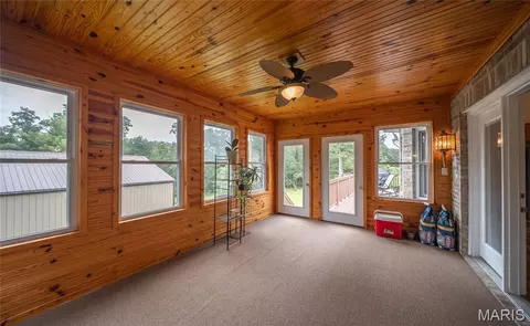 Exterior - 3891 E Lindberg Rd, Cuba, MO 65453 photo 3 of 14