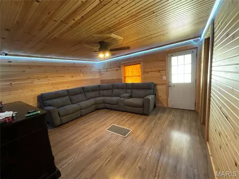 Living - 107 E 2nd St, Mountain View, MO 65548 photo 1 of 2