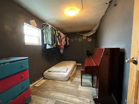 Bedroom - 107 E 2nd St, Mountain View, MO 65548 photo 3 of 3