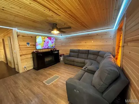 Living - 107 E 2nd St, Mountain View, MO 65548 photo 2 of 2