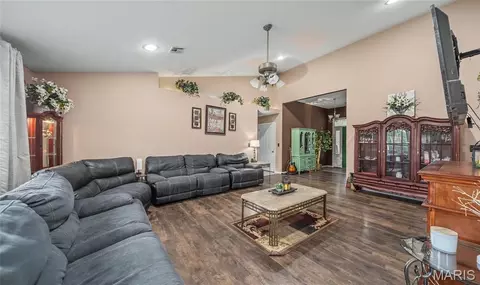 Entry Way - 10180 Summerfield Dr, Rolla, MO 65401 photo 2 of 2