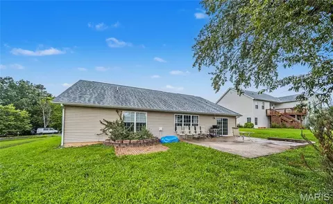Exterior - 10180 Summerfield Dr, Rolla, MO 65401 photo 4 of 9