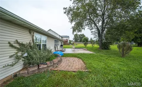 Exterior - 10180 Summerfield Dr, Rolla, MO 65401 photo 3 of 9