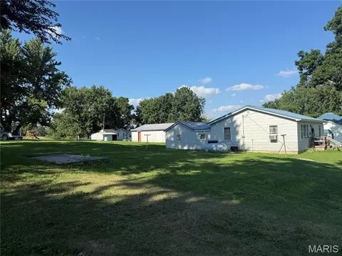Exterior - 504 E Park St, Brashear, MO 63533 photo 2 of 3