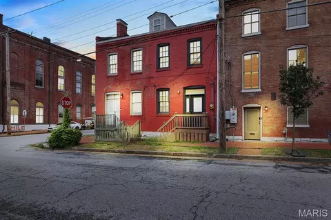 1927 S 9th St, Saint Louis, MO 63104