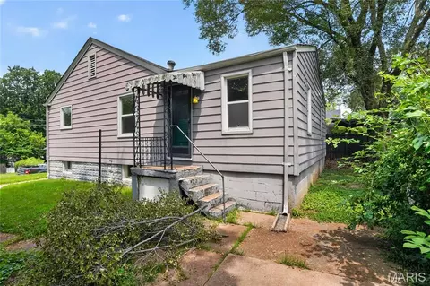 2142 Penfield Ave, Vinita Park, MO 63114
