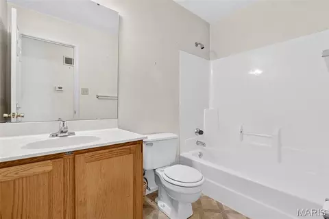 Bath - 7 Cornwallis Ct, O'fallon, MO 63368 photo 1 of 5