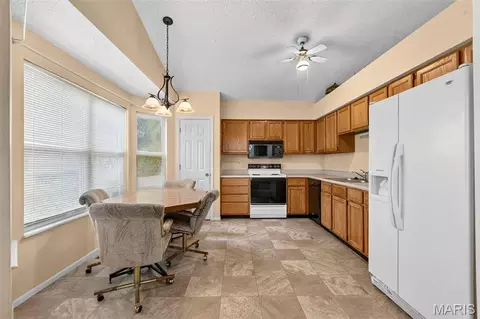 Kitchen - 7 Cornwallis Ct, O'fallon, MO 63368 photo 1 of 3