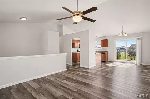 822 Legolas Ln, Wright City, MO 63390 photo 6
