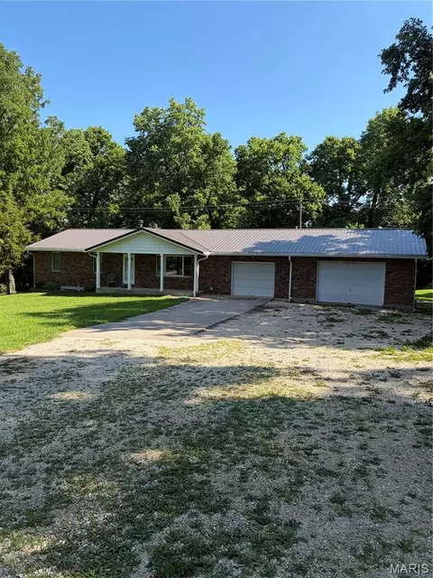 8773 Highway 79, Louisiana, MO 63353