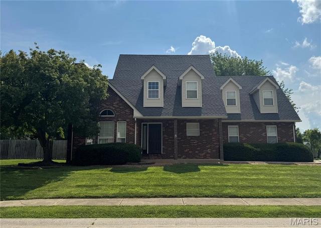 8 Dunlap Cove Ct S, Edwardsville, IL 62025