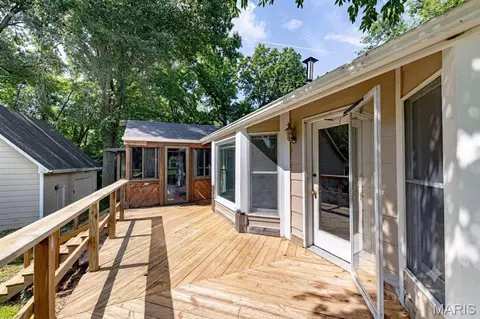 Exterior - 6 Deer Creek Dr, O'fallon, MO 63366 photo 4 of 5