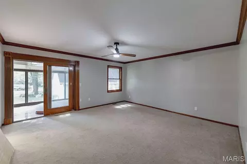 Living - 6 Deer Creek Dr, O'fallon, MO 63366 photo 2 of 3