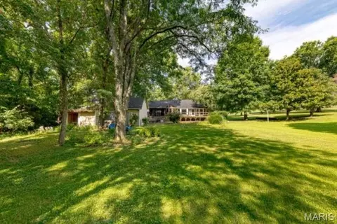 Exterior - 6 Deer Creek Dr, O'fallon, MO 63366 photo 5 of 5