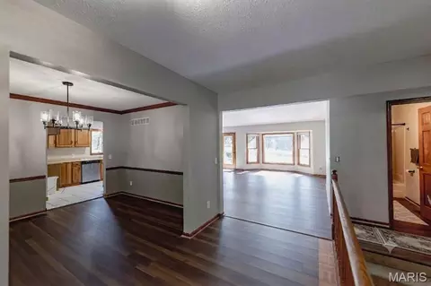 Entry Way - 6 Deer Creek Dr, O'fallon, MO 63366 photo 1 of 3