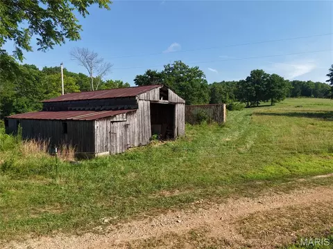 Exterior - 193 Mcfarland Hl, Tecumseh, MO 65760 photo 12 of 21
