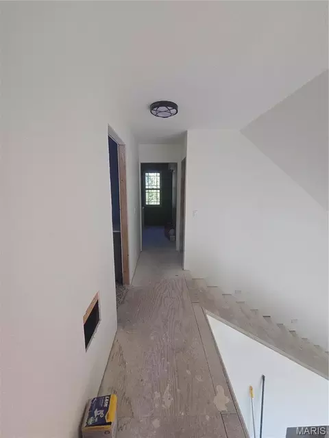 Entry Way - 193 Mcfarland Hl, Tecumseh, MO 65760 photo 2 of 2