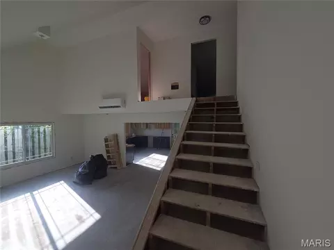 Living - 193 Mcfarland Hl, Tecumseh, MO 65760 photo 3 of 4