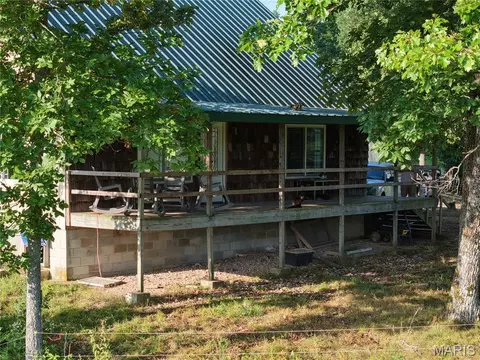 Exterior - 193 Mcfarland Hl, Tecumseh, MO 65760 photo 2 of 21