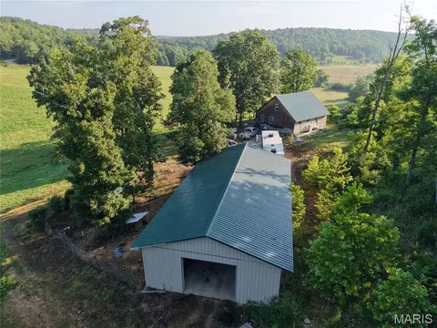 Exterior - 193 Mcfarland Hl, Tecumseh, MO 65760 photo 3 of 21