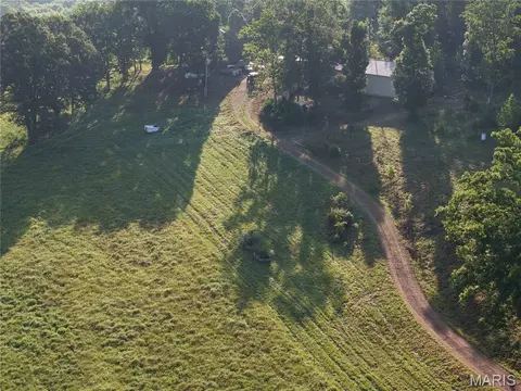 Exterior - 193 Mcfarland Hl, Tecumseh, MO 65760 photo 5 of 21