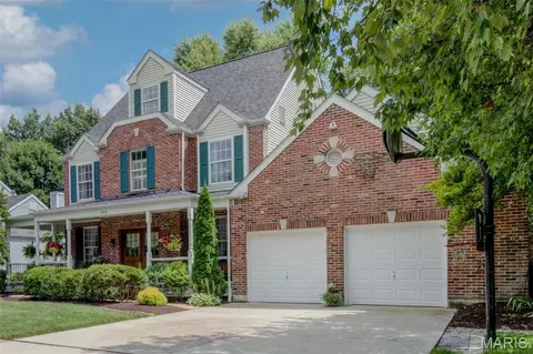 Exterior - 282 Dickens Farm Ln, Ballwin, MO 63021 photo 2 of 14