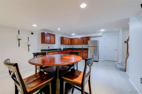 Kitchen - 282 Dickens Farm Ln, Ballwin, MO 63021 photo 7 of 7