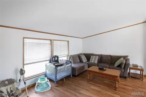131 E Springfield Ave, Gerald, MO 63037 photo 6