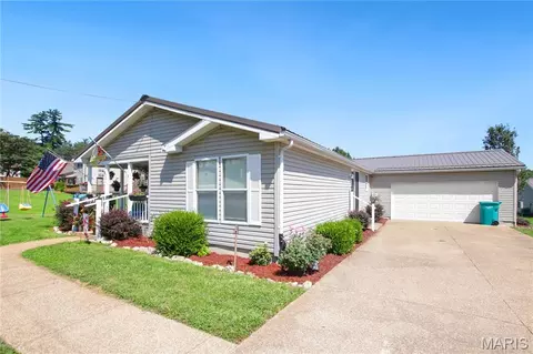 131 E Springfield Ave, Gerald, MO 63037 photo 1