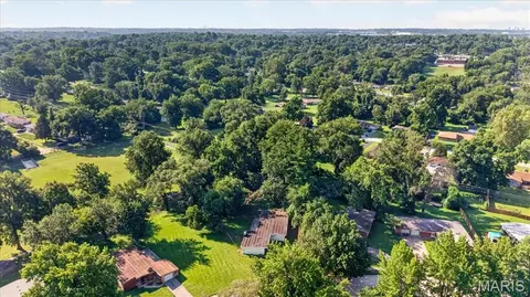 View/Area - 8300 Pepperidge Dr, Berkeley, MO 63134 photo 2 of 5