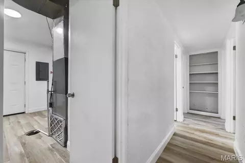 Entry Way - 8300 Pepperidge Dr, Berkeley, MO 63134 photo 1 of 1