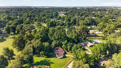 View/Area - 8300 Pepperidge Dr, Berkeley, MO 63134 photo 1 of 5