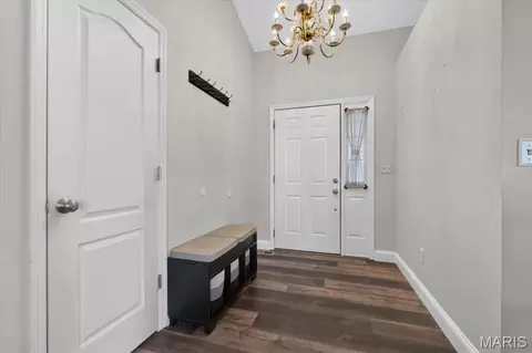 Entry Way - 119 Wakefield Dr, Wright City, MO 63390 photo 4 of 8