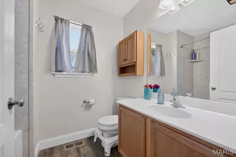 Bath - 119 Wakefield Dr, Wright City, MO 63390 photo 1 of 3