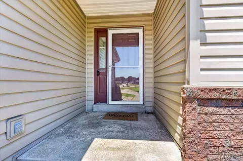 Entry Way - 119 Wakefield Dr, Wright City, MO 63390 photo 1 of 8