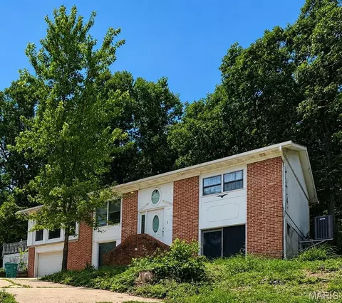 1644 Lakeshore Dr, Owensville, MO 65066