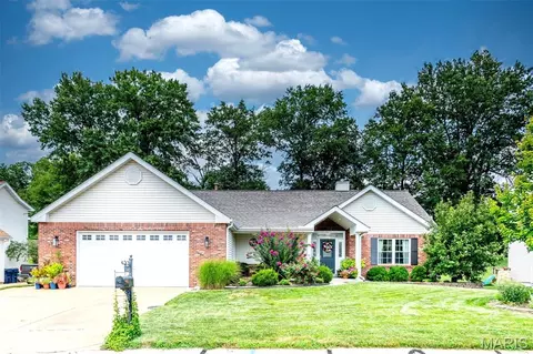 Exterior - 16845 Enderbush Ln, Eureka, MO 63025 photo 1 of 10