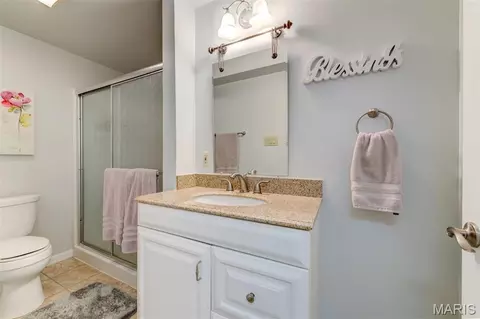 Bath - 16845 Enderbush Ln, Eureka, MO 63025 photo 5 of 5