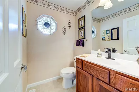 Bath - 16845 Enderbush Ln, Eureka, MO 63025 photo 2 of 5