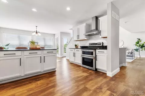 Kitchen - 612 Hawk Run Dr #61A, O'fallon, MO 63368 photo 3 of 3
