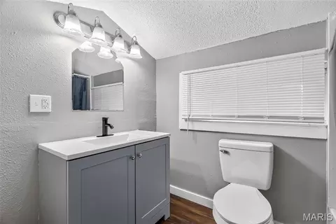 Bath - 310 Moore St, Festus, MO 63028 photo 1 of 2
