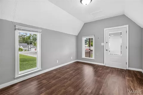 Living - 310 Moore St, Festus, MO 63028 photo 3 of 4